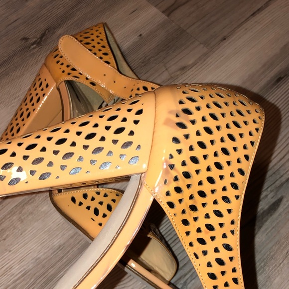 J. Crew Patent Perforated Sandals - Picture 5 of 6